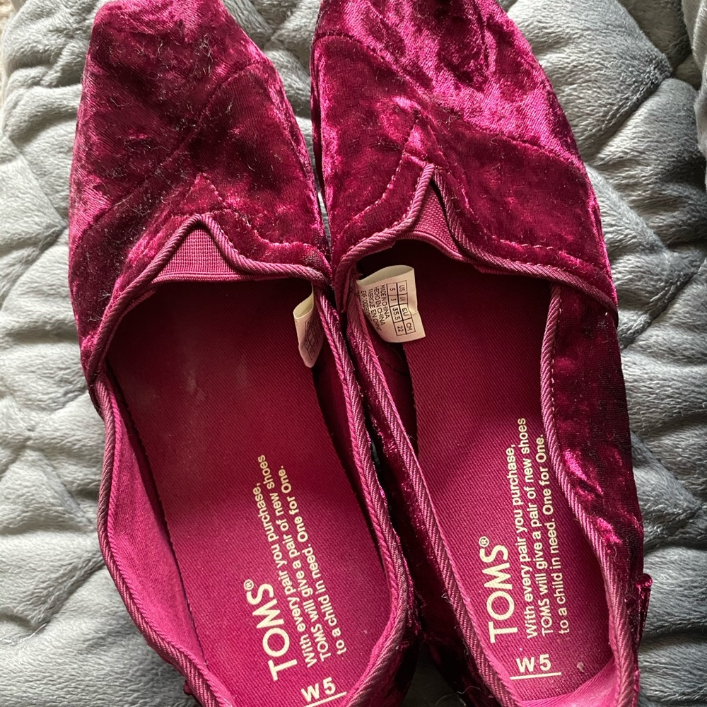 Velvet women’s Toms